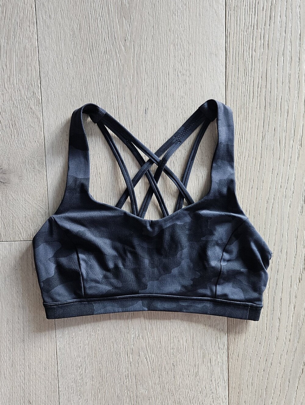 Lululemon Free To Be Serene Bra Heritage 365 Camo Size 6